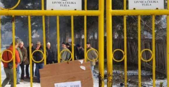 Радници четврти дан штрајкују глађу