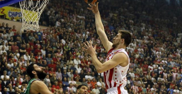 Gazeta delo Sport: Zvezda leti sa Kuzmićem!