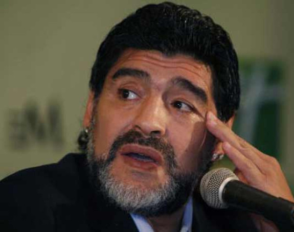 Maradona: Počeo sam da se drogiram u Barsi!