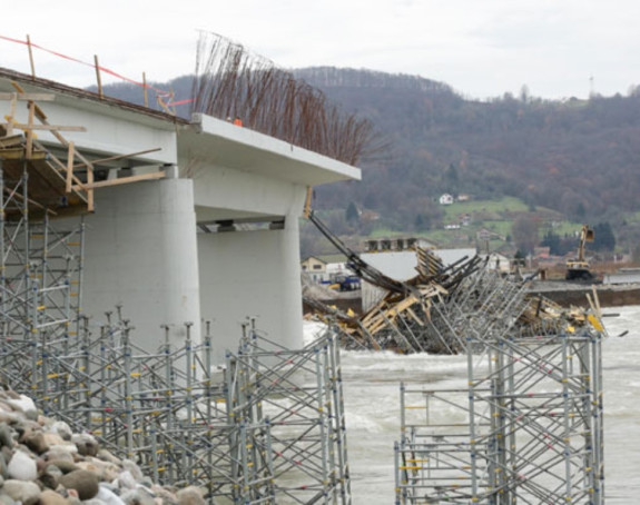 Teče izgradnja "Bratoljuba" na Drini