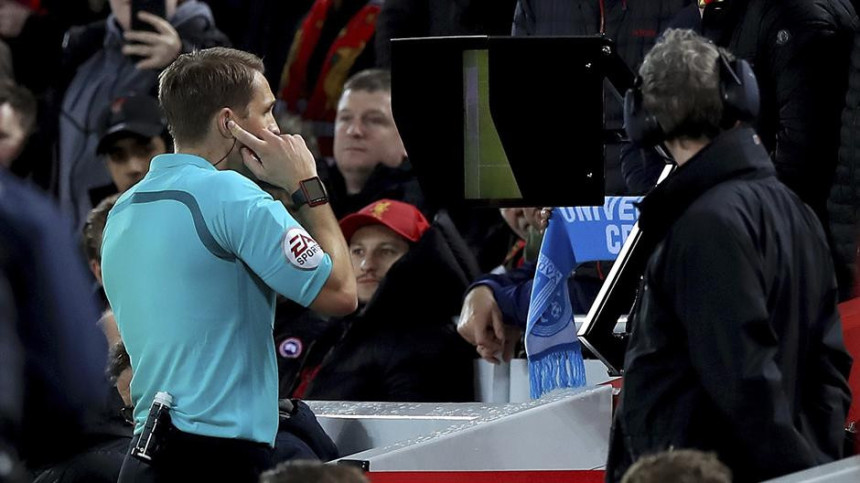 VAR podijelio Englesku: "Ljudi, ovo nema smisla!"