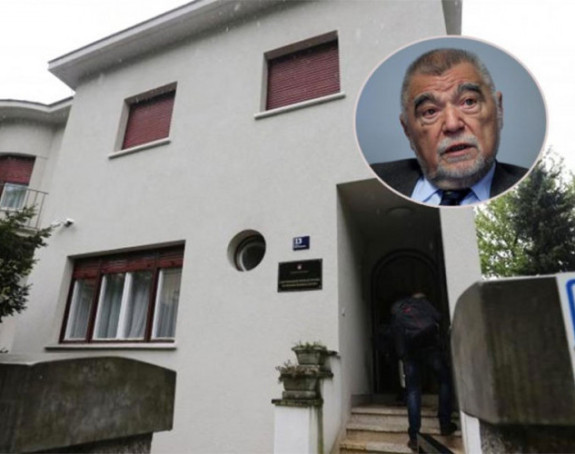 Mesić izbačen, vila ide na doboš