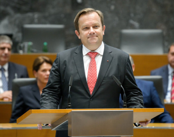 Ministar kulture podnio ostavku