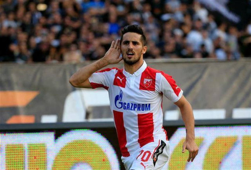 153. Derbi - Ugo Vijeira: Ustajem u tri ujutru da navijam za Zvezdu!