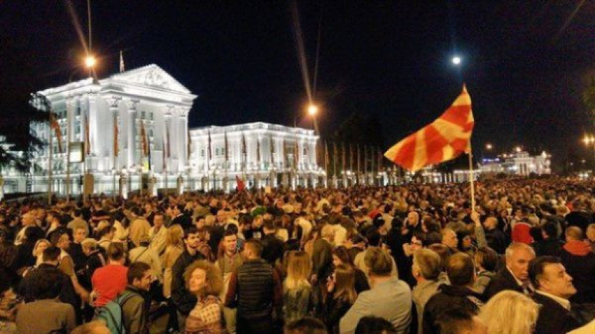 Претучени новинари на протестима у Скопљу