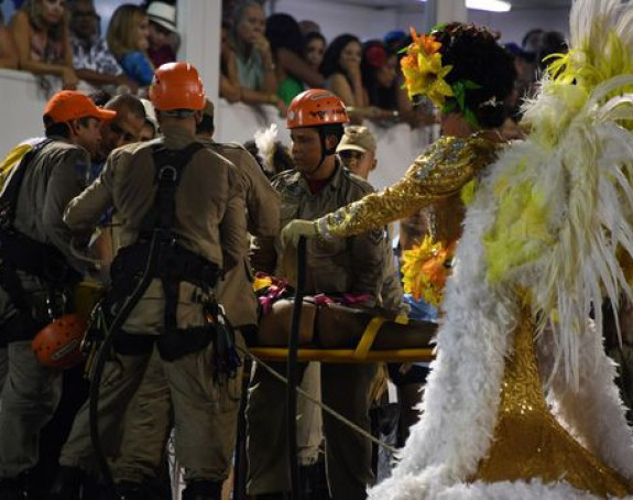 Несрећа на карневалу у Рију