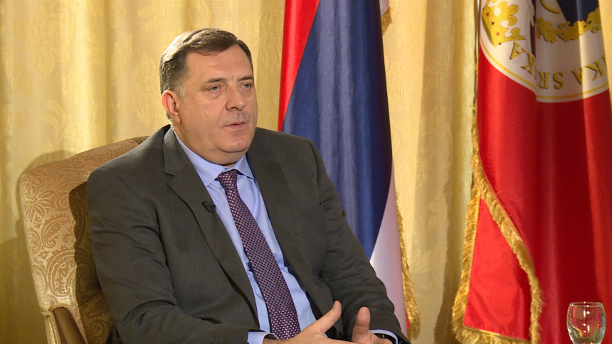  Dodik spušta loptu u Sarajevu 