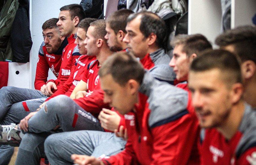 Koji će Milan na lijevog beka Zvezde u derbiju?