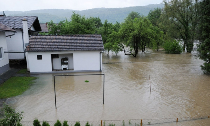 Poplave prijete a UN pomažu