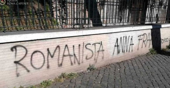 Ponovo antisemitske poruke Lacijala!