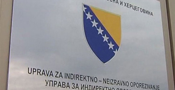 Zakonit rad službenika UIO