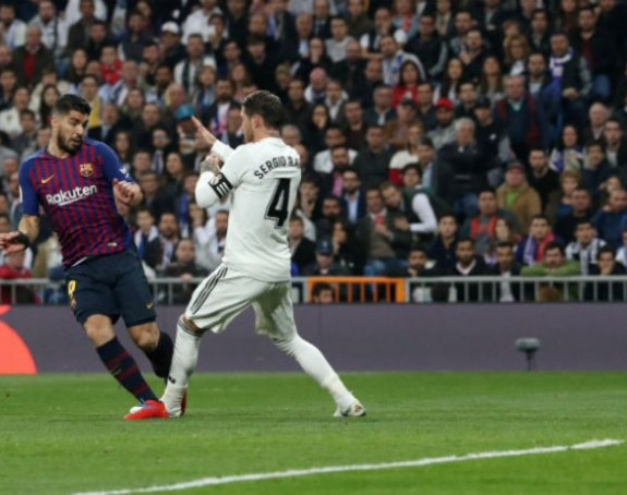 Suarez baš voli da maltretira Real!