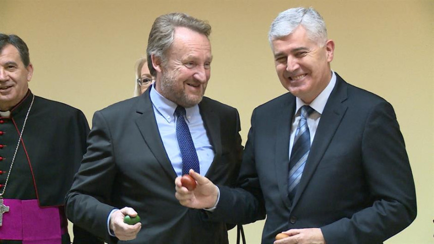 "Potucali" se Izetbegović i Čović