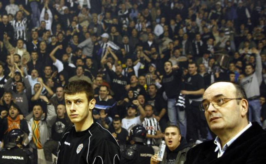 Novica: U mojoj glavi, Dule je ispred svih u košarci!