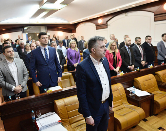 Skupština: Minut ćutnje za Davida