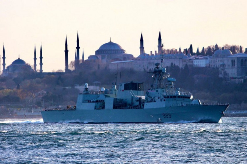 Борбени бродови ушли у Црно море