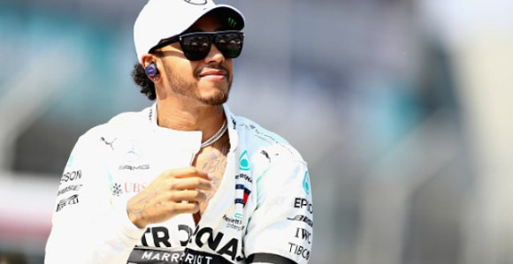 Hamilton: Oštrije kažnjavati za rasizam u sportu!