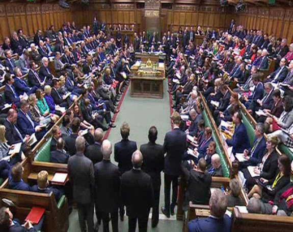 Осам опција, све одбачене