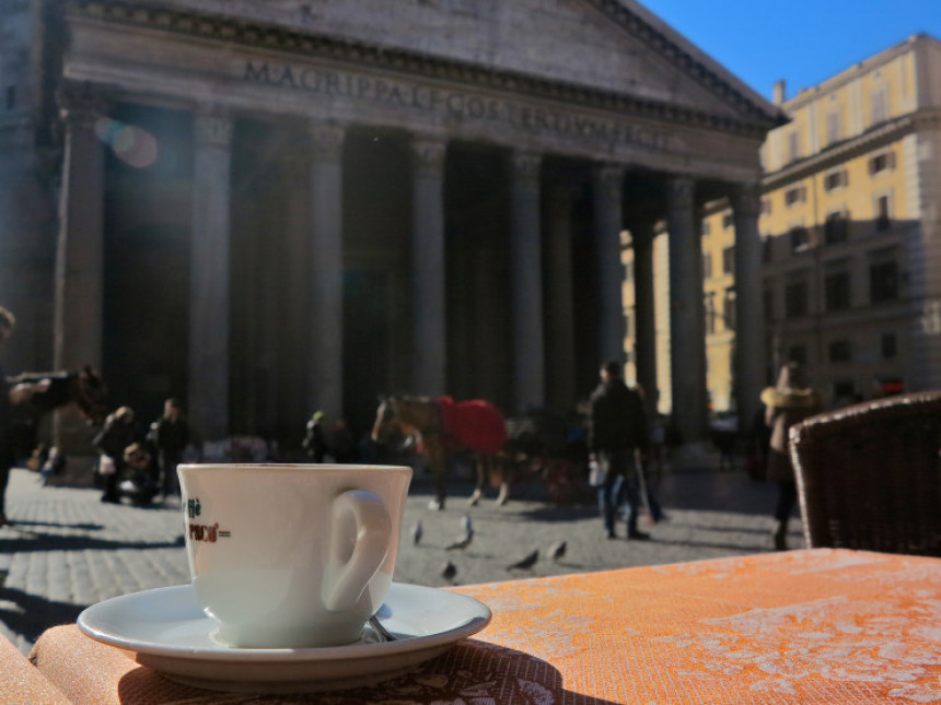 Znate li kako se kafa naručuje u Italiji?