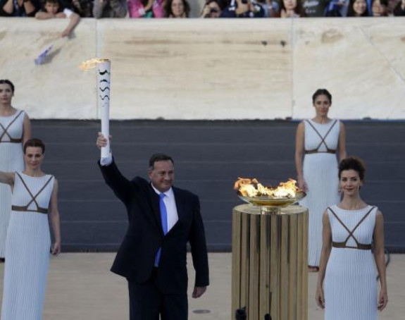 Antičkim ritualom olimpijski plamen predat Riju!