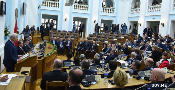 C. Gora: Izglasan ulazak u NATO