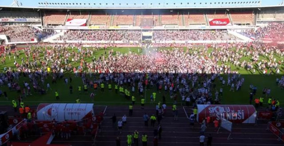 Euforija u Pragu - Slavija šampion Češke!