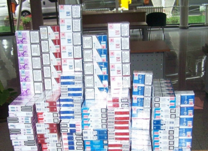 Oduzeto 820 paklica cigareta 