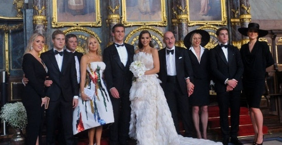 Piksijeva kćerka prevela muža u pravoslavlje 