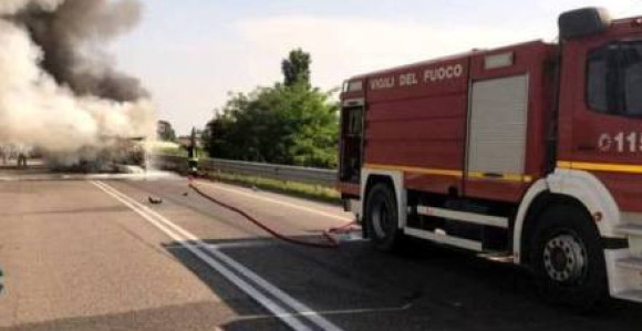 Upućen autobus u Italiju po djecu