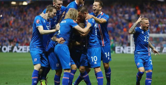 Islandska bajka traje, Englezi idu kući!