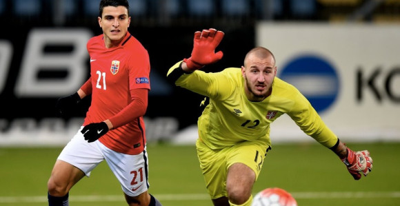 Da li je rano za Vanju da brani u Seriji A?!