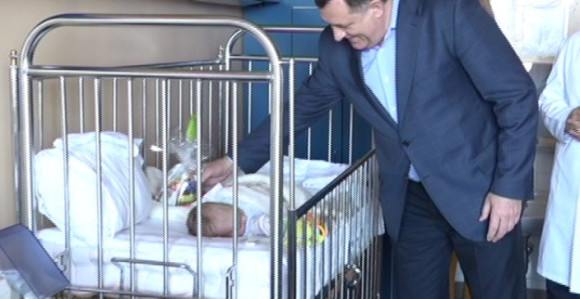 Tri vantjelesne oplodnje od Mila