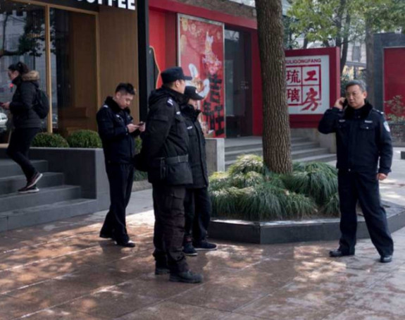 Napadač ubio dvoje djece