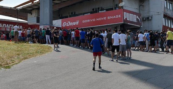 Gužva ispred "Rajka Mitića", Ludogorec čeka pun stadion!