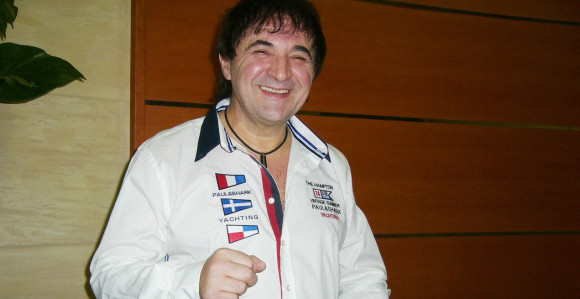 Hrvati pretukli Mitra Mirića na nastupu