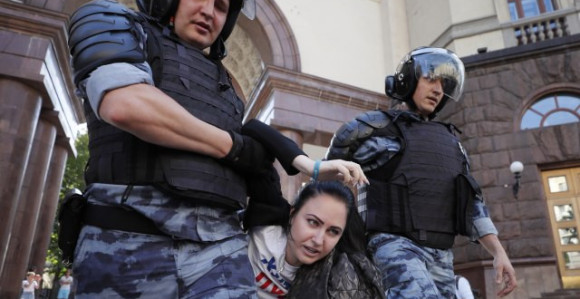 Bunt: Uhapšeno oko hiljadu ljudi