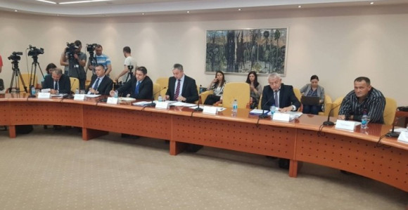 Advokatski tim sa poslanicima 