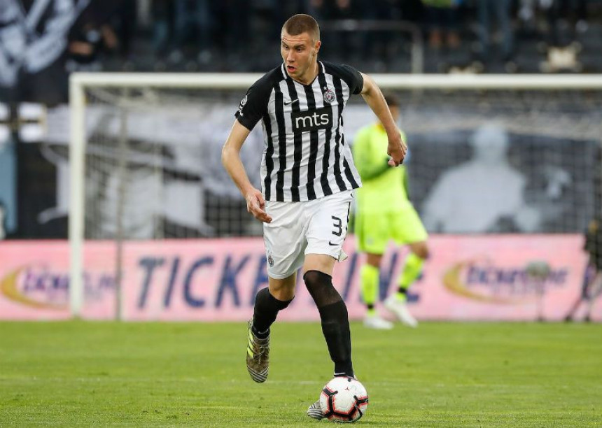 Pavlović prošao preglede, u petak potpisuje za Lacio!