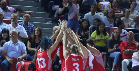 ЕП: Туркиње силовите пред Србију, Хрватице у плеј-офу!