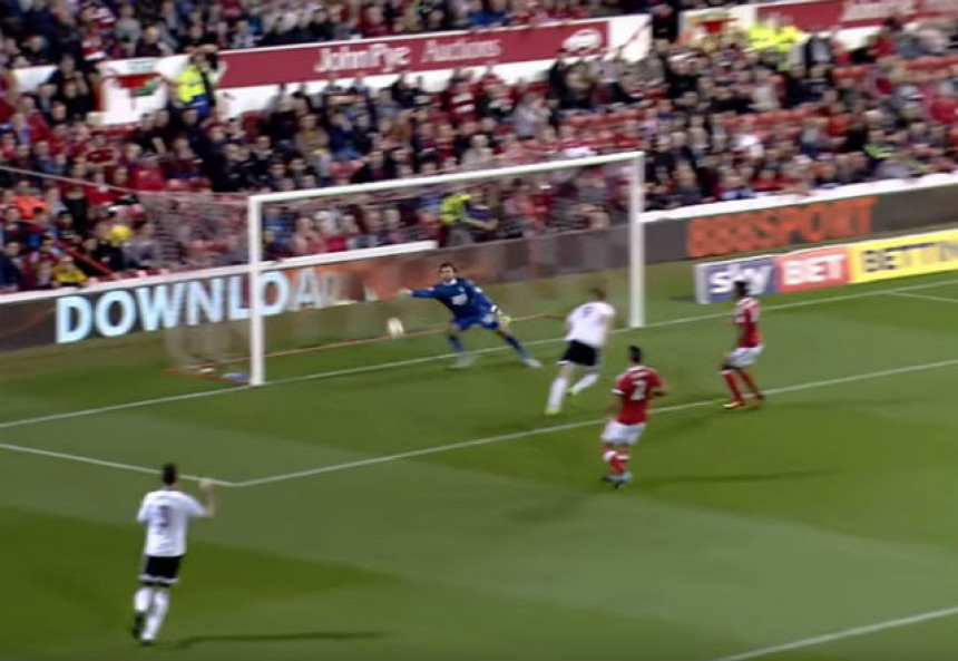 Video: I na strani i kod kuće, Stojke brani nemoguće!