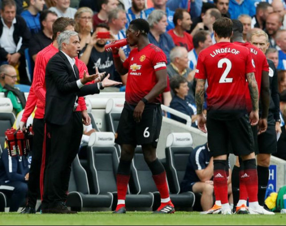 Pogba okrenuo još nekoliko igrača protiv Murinja!