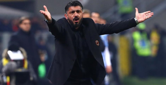 Милан већ мијења: Враћа старог тренера?!