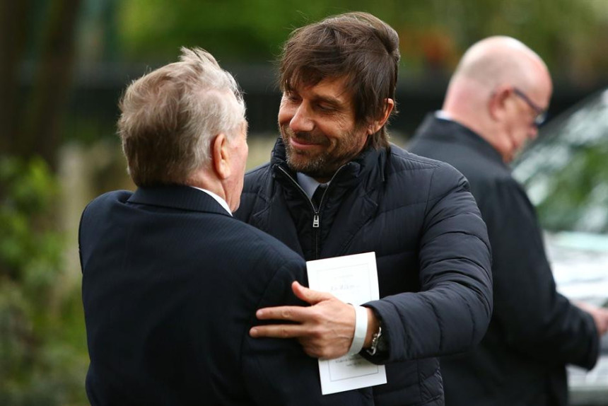 Лопетегију више нема спаса, Реал доводи Контеа!