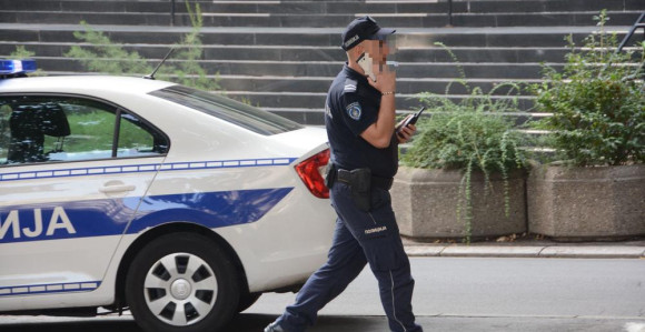 Novi Sad: U stanu izboden mladić