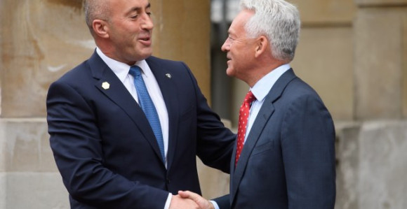 "Za Partizan zbog Vokrija, a za Zvezdu zbog albanskih boja!"