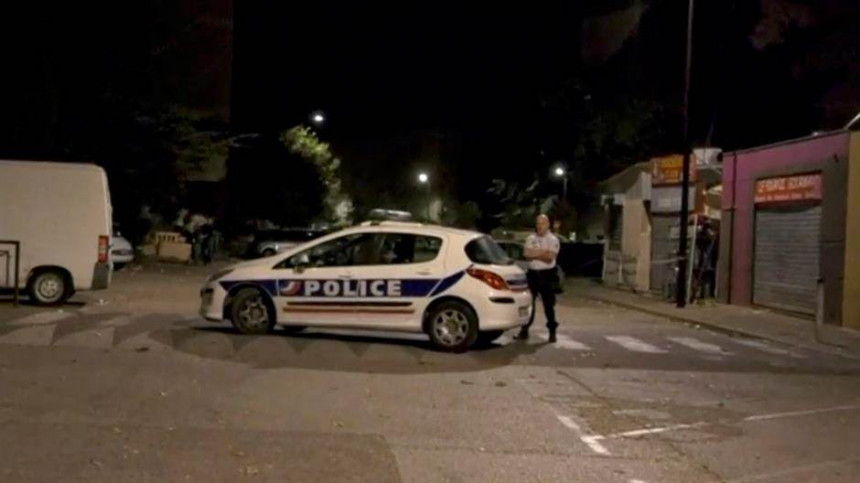 Француска: Двије особе рањене код џамије