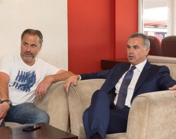 Звездан Терзић: За странце питајте Божовића!