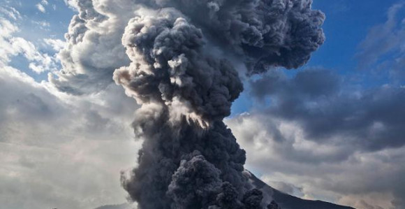 Bali: Zbog pepela zatvoren aerodrom