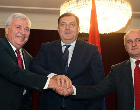 Ko vodi politiku SNSD-a i DNS-a!? 