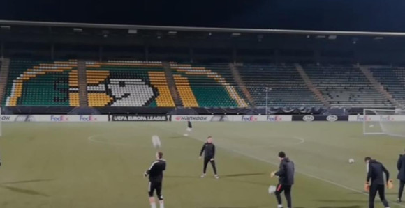 Crno-beli spremni za meč sezone!